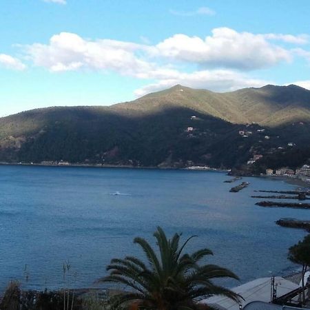 Un Gioiello Con Vista Mare Moneglia Exterior foto