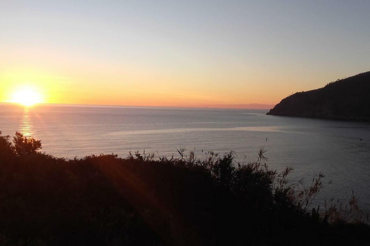 Un Gioiello Con Vista Mare Moneglia Exterior foto