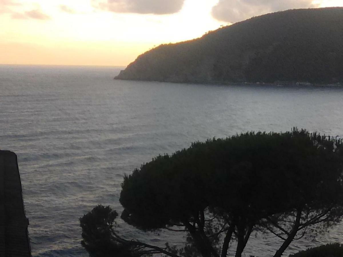 Un Gioiello Con Vista Mare Moneglia Exterior foto